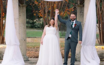 A Magical Christmas Wedding: Emeralds, Gold, and Sweet Memories